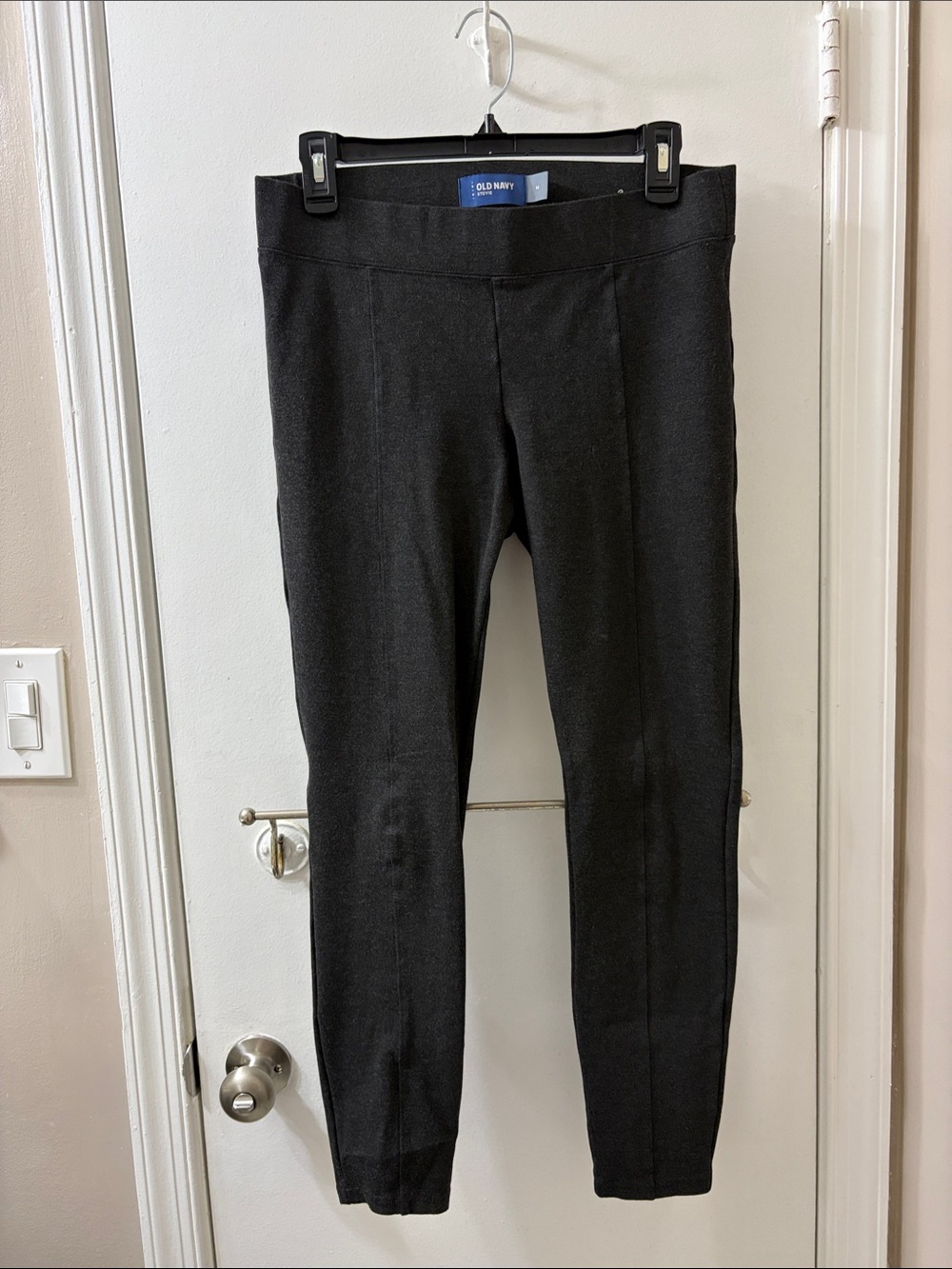 Old Navy Charcoal Gray Stevie Pants - Look like work pants, feel like leggings